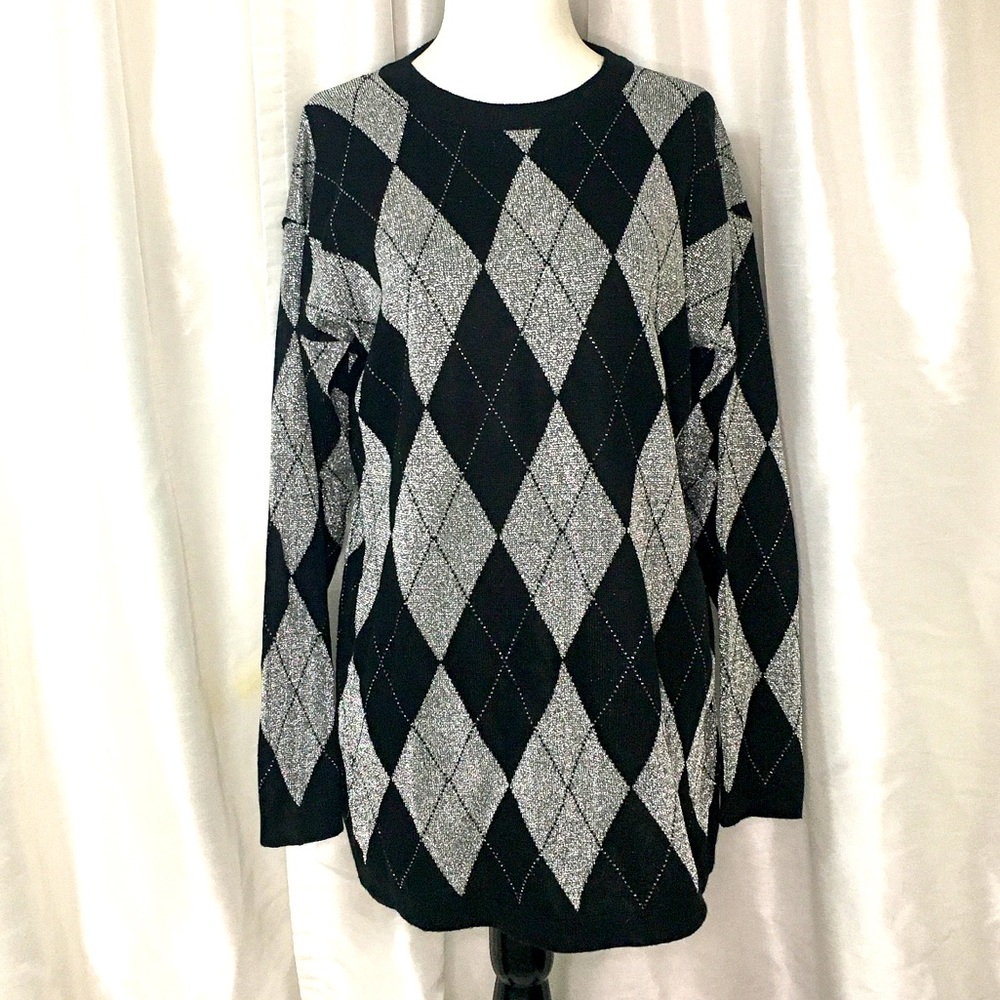 3 for $75!!! Vintage Woodward’s silver & black diamond patterned sweater, Small.